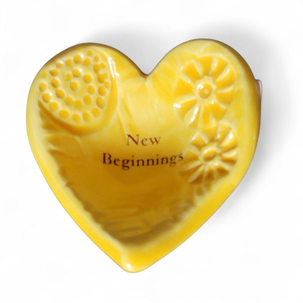Lorraine Oerth Yellow Heart Giving Bowl New Beginnings Ceramic Pottery Artsy NWT